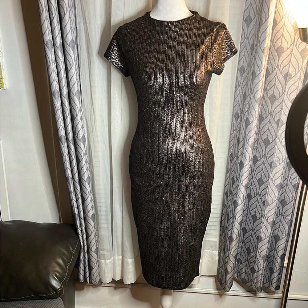 Stella Luce Metallic Black and Gold Midi Dress